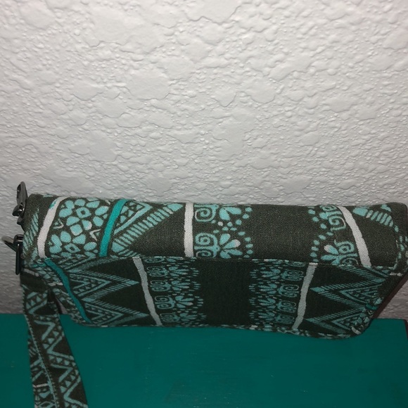 Sak Saum Wallet Wristlet Olive and Turquoise - Picture 5 of 7